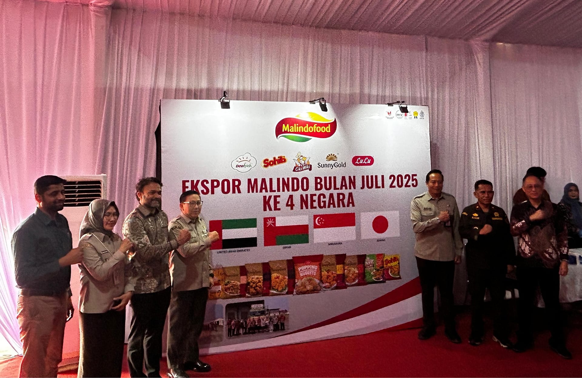 Kembali Tembus Pasar Dunia, Kementan Lepas 40 Ton Produk Ayam Olahan ke Timur Tengah dan Asia