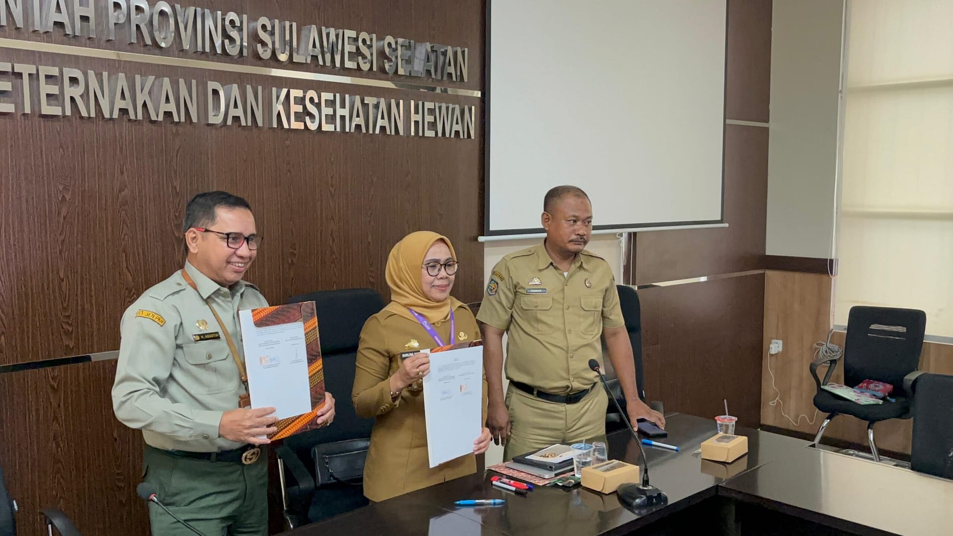 Penandatanganan Nota Kesepahaman (MoU) untuk Program Pembebasan Penyakit Hewan Brucellosis di Kab. Kep. Selayar