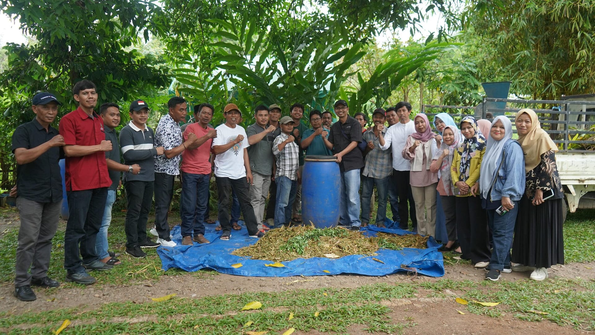 Pembekalan Manajemen Peternakan di Desa Pucak: Meningkatkan Produktivitas Peternak Kambing